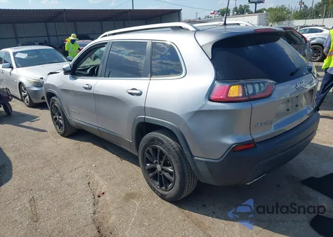 2019 Jeep Cherokee Latitude Plus 4X4 from USA, damaged, VIN 1C4PJMLN3KD123992